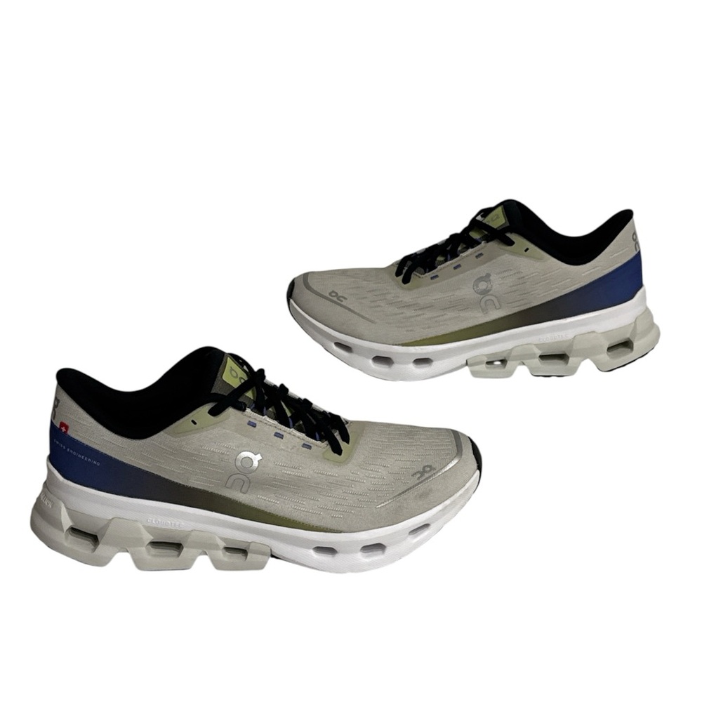 On Cloudspark Women’s Running Shoe Ice/Grove Size 9